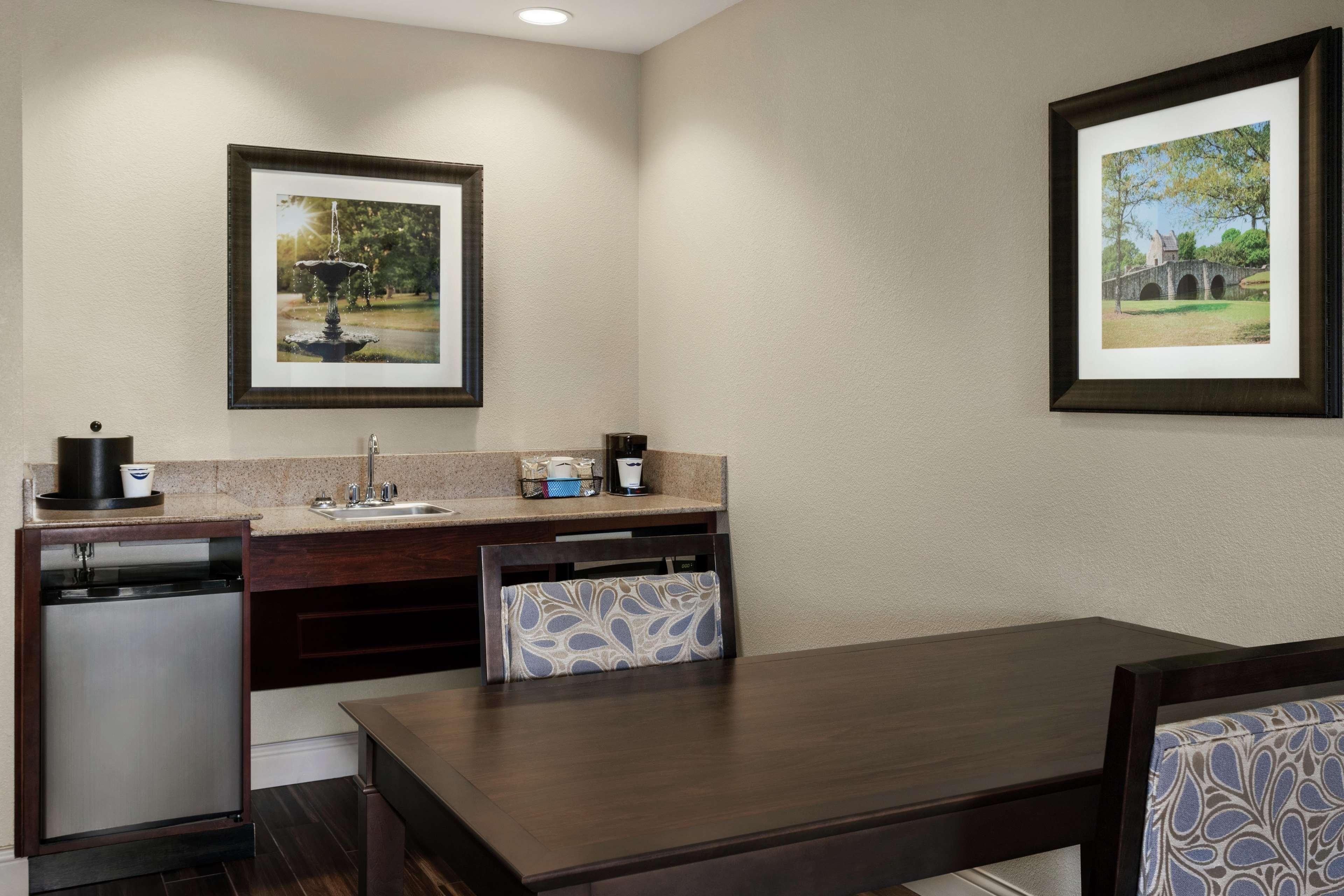 Hampton Inn & Suites Montgomery-Eastchase Eksteriør billede