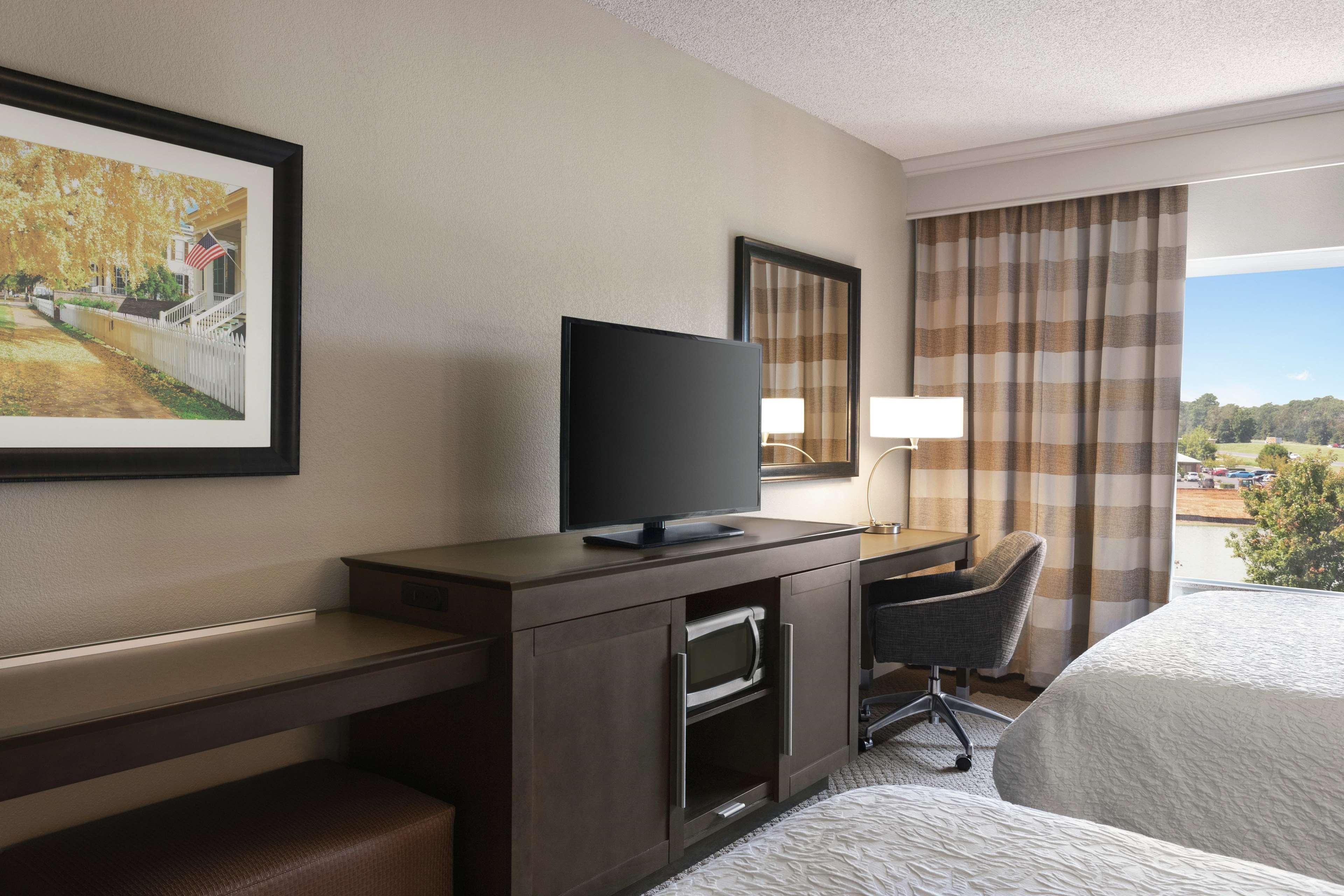 Hampton Inn & Suites Montgomery-Eastchase Eksteriør billede