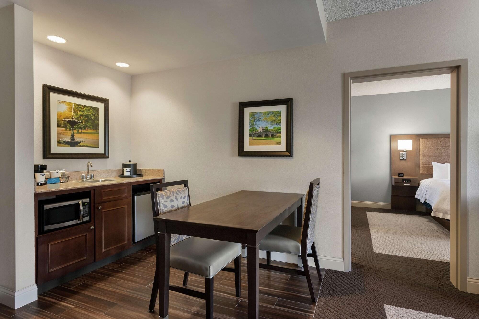 Hampton Inn & Suites Montgomery-Eastchase Eksteriør billede