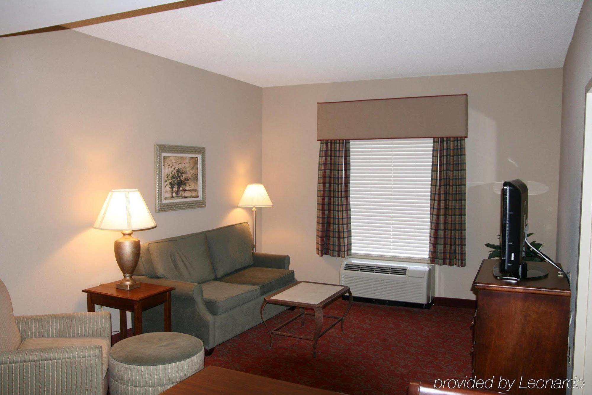Hampton Inn & Suites Montgomery-Eastchase Værelse billede