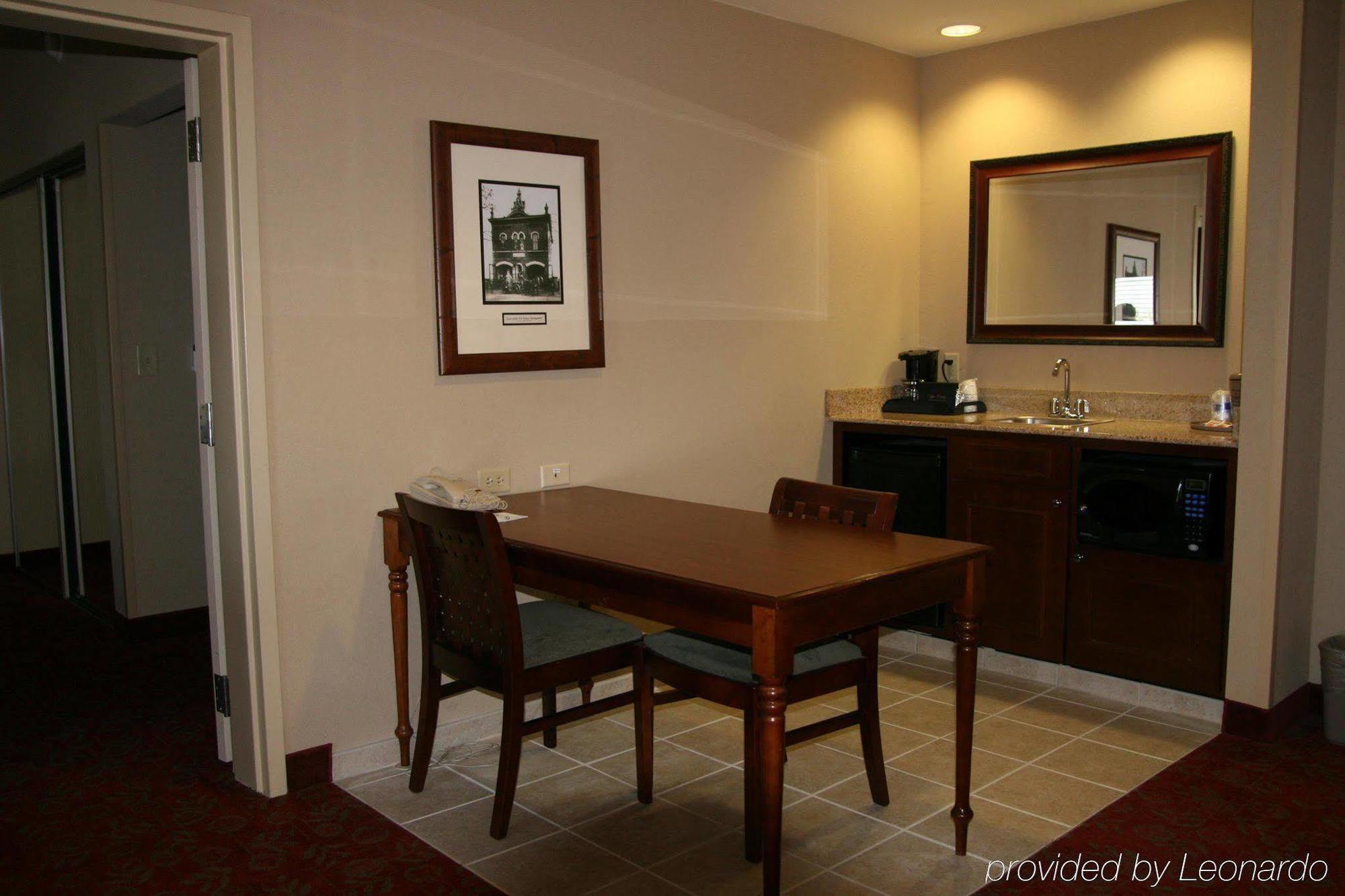Hampton Inn & Suites Montgomery-Eastchase Værelse billede